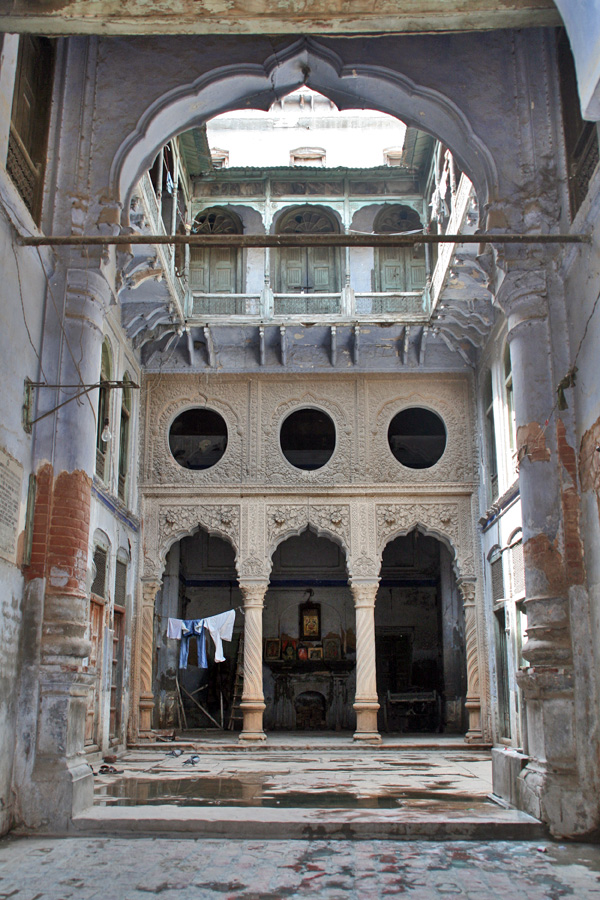[- El patio -] ਅੰਮ੍ਰਿਤਸਰ,  ਪੰਜਾਬ/  (ਭਾਰਤ)  - Amritsar, Punjab (India)
