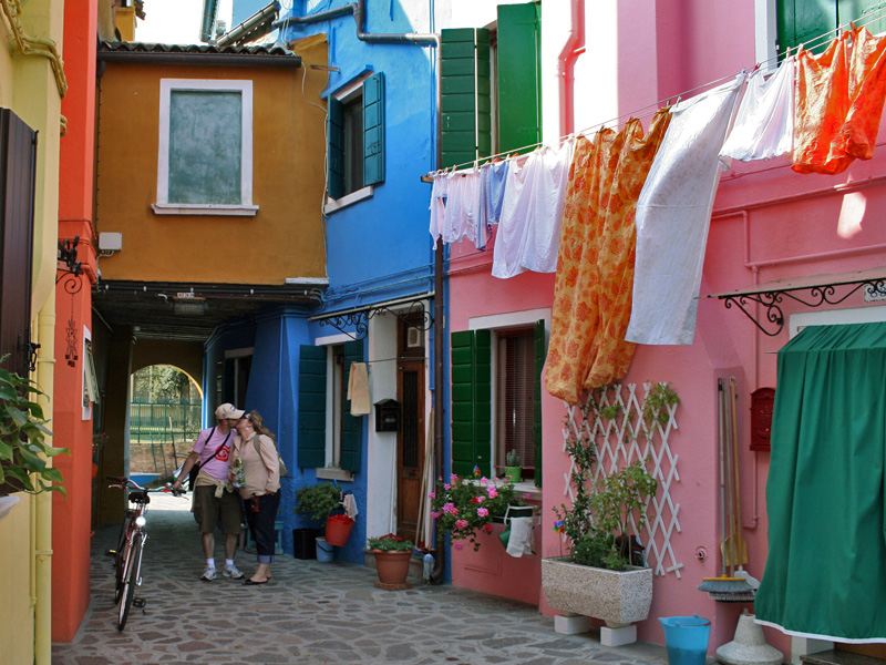 [- El beso -] Burano, Venezia (Italia)