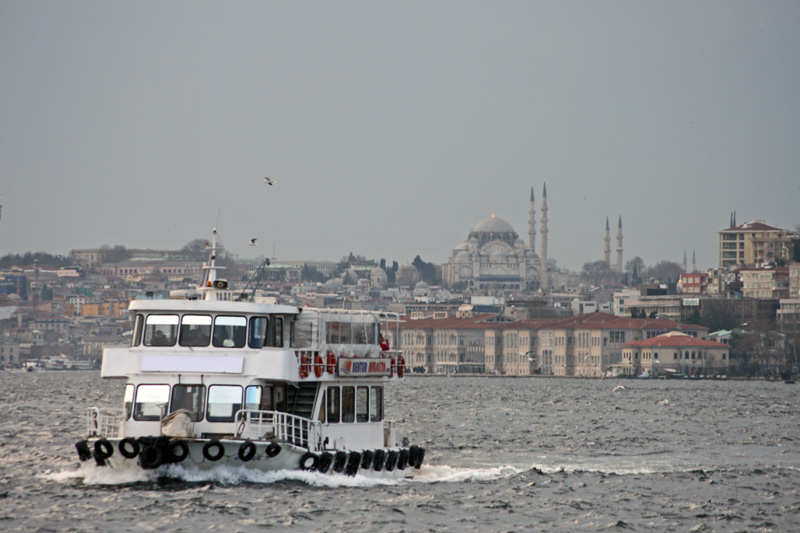 [- Navegando -] Bosforo, Istanbul (Turquía)