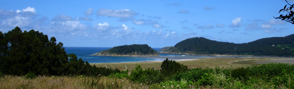 Praia de Morouzos e Illa de San Vicente, Ortigueira, Galiza (España)