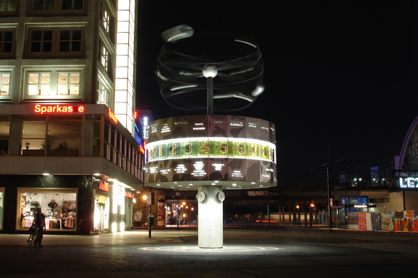 Weltzeituhr am Alexanderplatz, Berlin (Alemania)