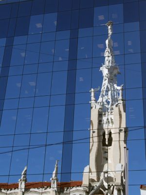 [- Ante el Espejo -] Iglesia de la Concepción, Calle Goya 26, Madrid (España)