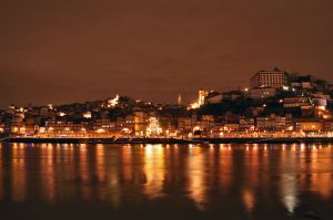 [- Porto á Noite (II) -] Ribeira do Douro, Vila Nova de Gaia (Portugal)