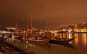 [- Porto á Noite (III) -] Ribeira do Douro, Vila Nova de Gaia (Portugal)